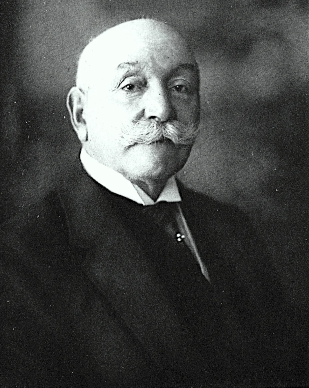 Portrait of Carl Busley (1850–1928) – memorial page
