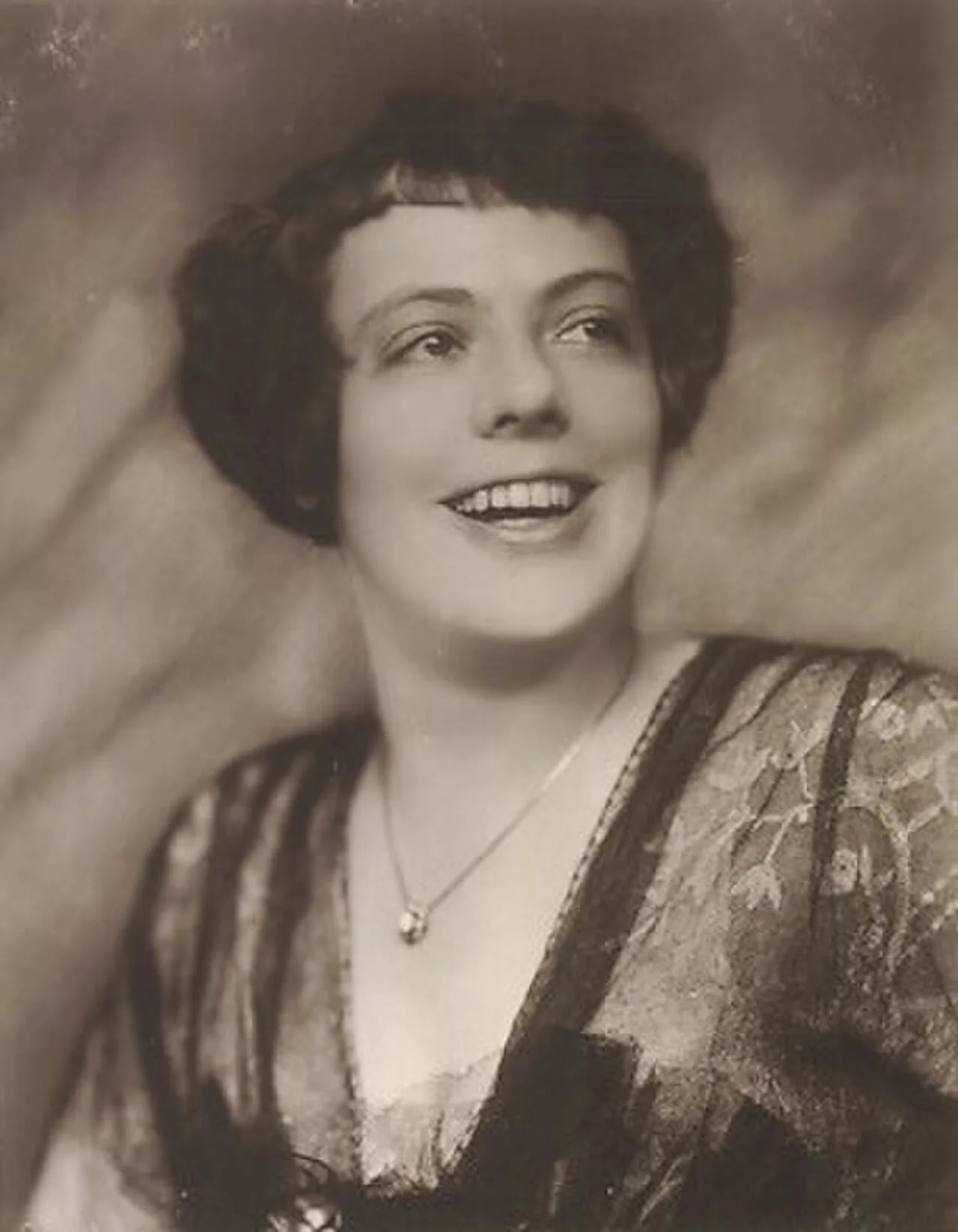 Portrait of Senta Söneland (1882–1934) – memorial page