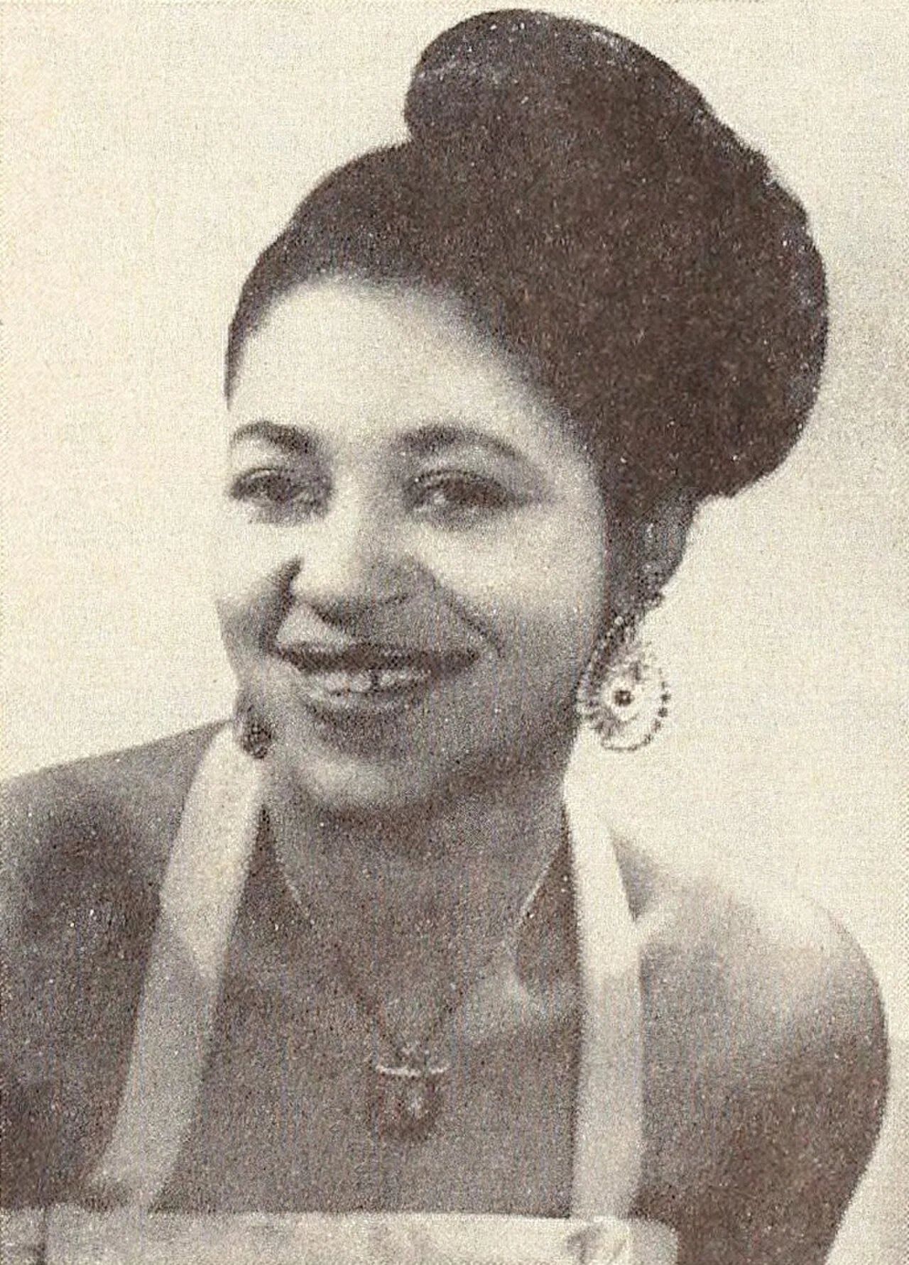 Portrait of Mary Dee (1912–1964) – memorial page