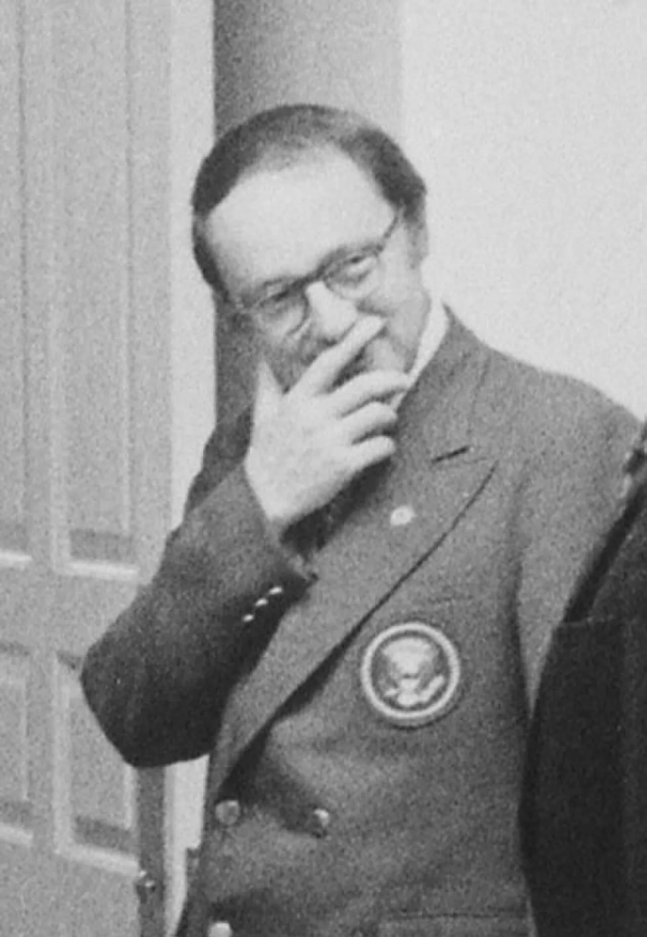 Porträt von Walter R. Tkach (1917–1989) – Gedenkseite
