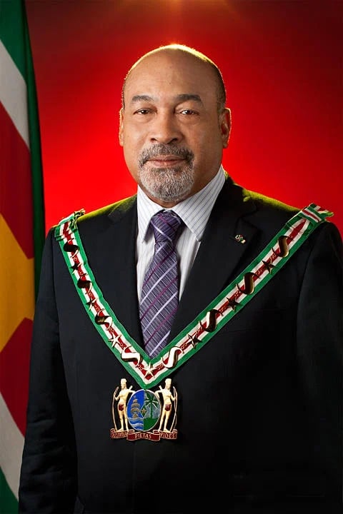 Porträt von Desi Bouterse (1945–2024) – Gedenkseite