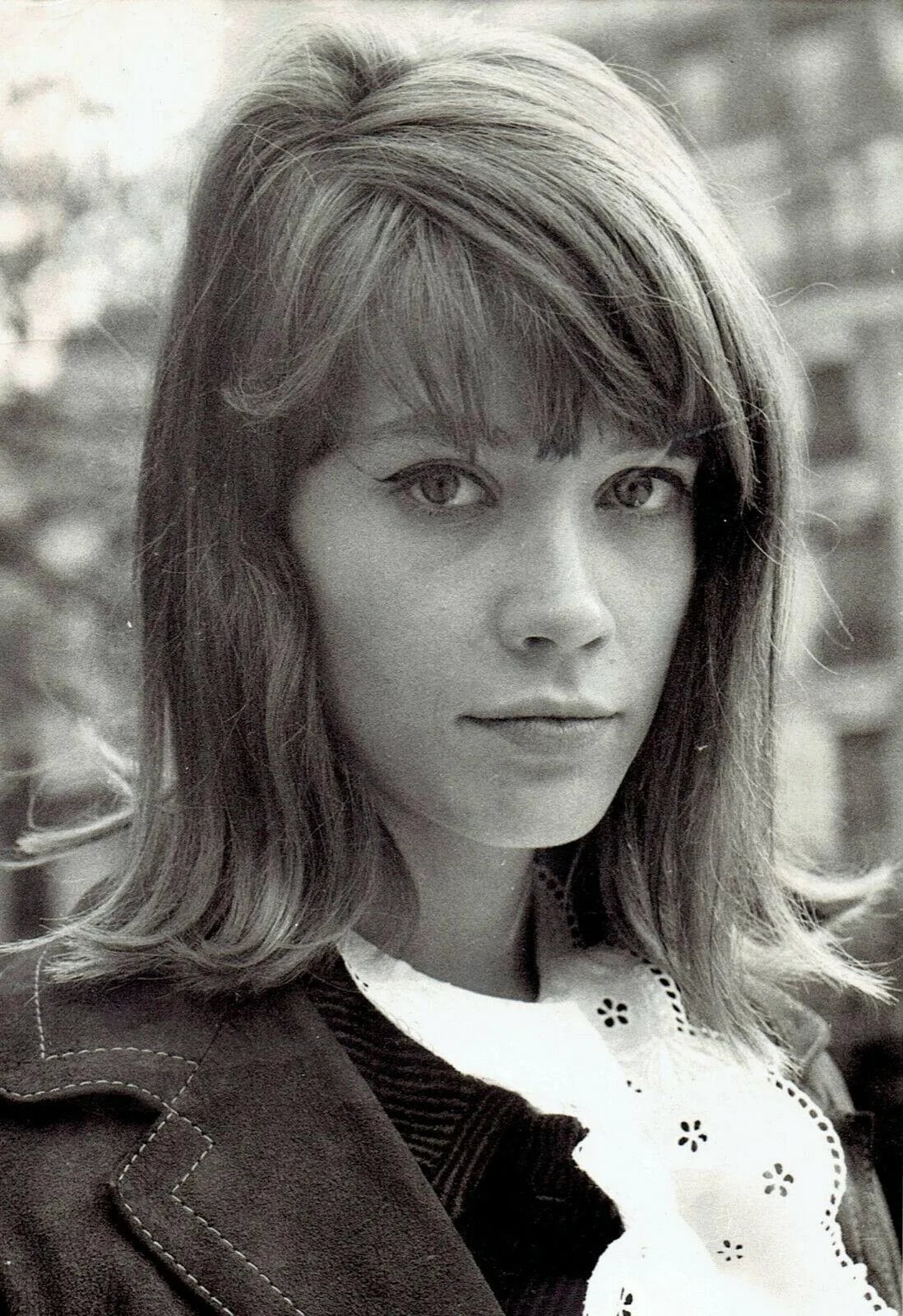 Portrait of Françoise Hardy (1944–2024) – memorial page