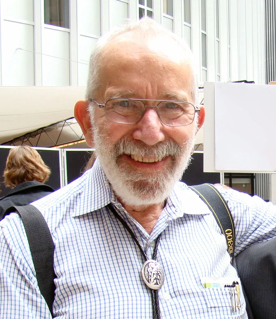 Porträt von John Robin Warren (1937–2024) – Gedenkseite