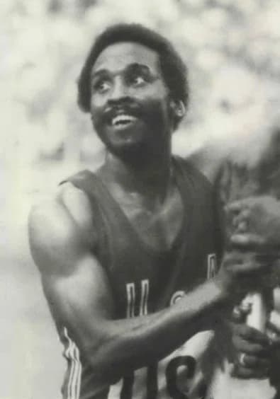 Fred Newhouse (nΓ©e Frederick Vaugh Newhouse)