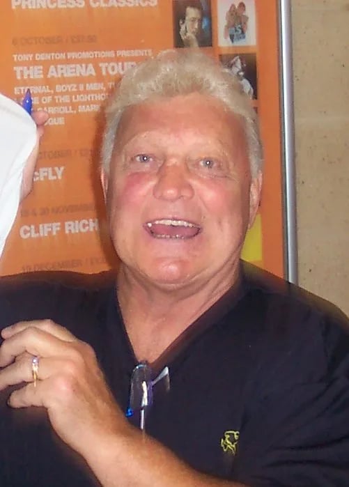 Porträt von Bobby Hull (1939–2023) – Gedenkseite
