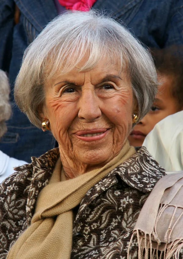 Porträt von Lise Nørgaard (1917–2023) – Gedenkseite