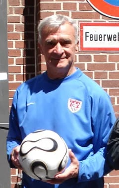 Porträt von Milutin Šoškić (1937–2022) – Gedenkseite