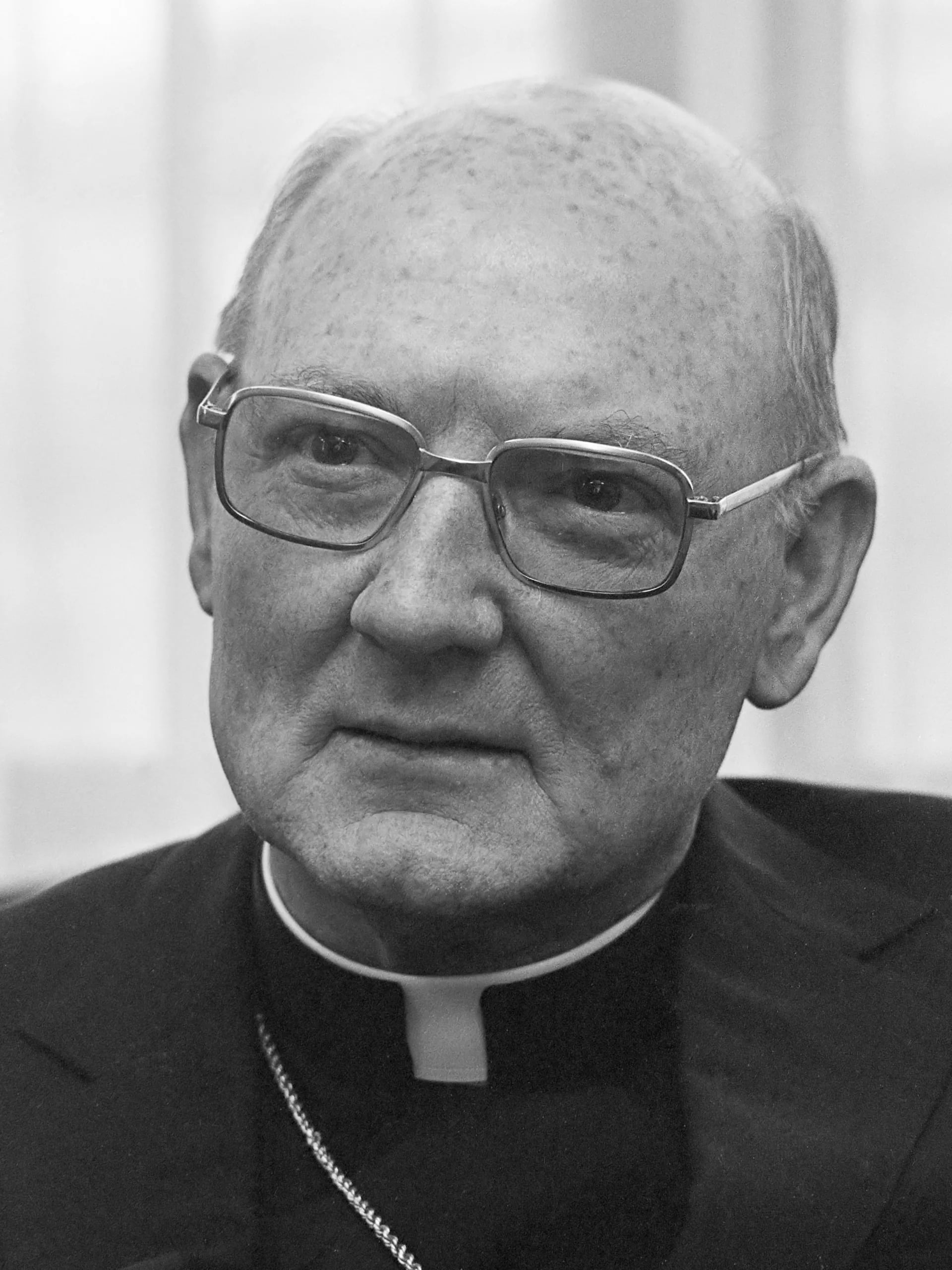 Porträt von Edward Idris Cassidy (1924–2021) – Gedenkseite