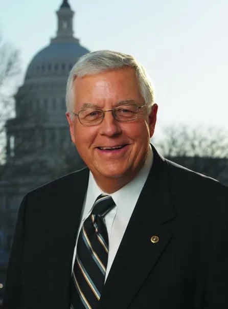 Portrait of Mike Enzi (1944–2021) – memorial page