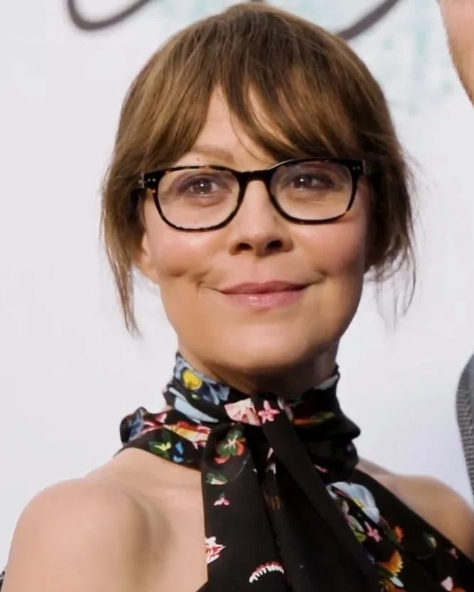 Portrait of Helen McCrory (1968–2021) – memorial page