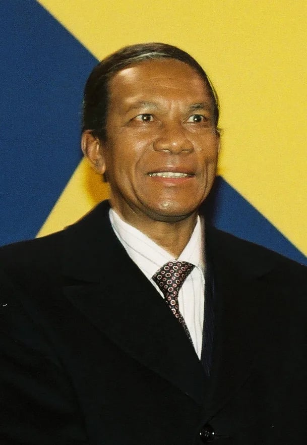 Portrait of Didier Ratsiraka (1936–2021) – memorial page