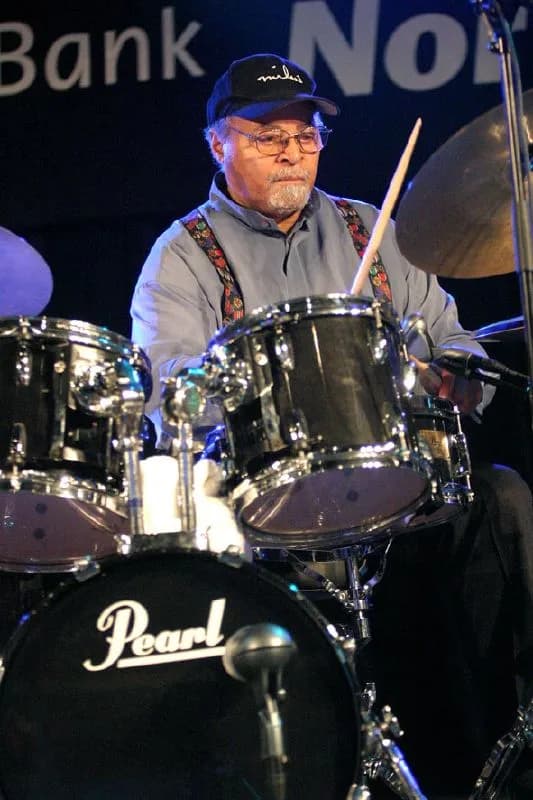 Jimmy Cobb (geb. James Wilbur Cobb)