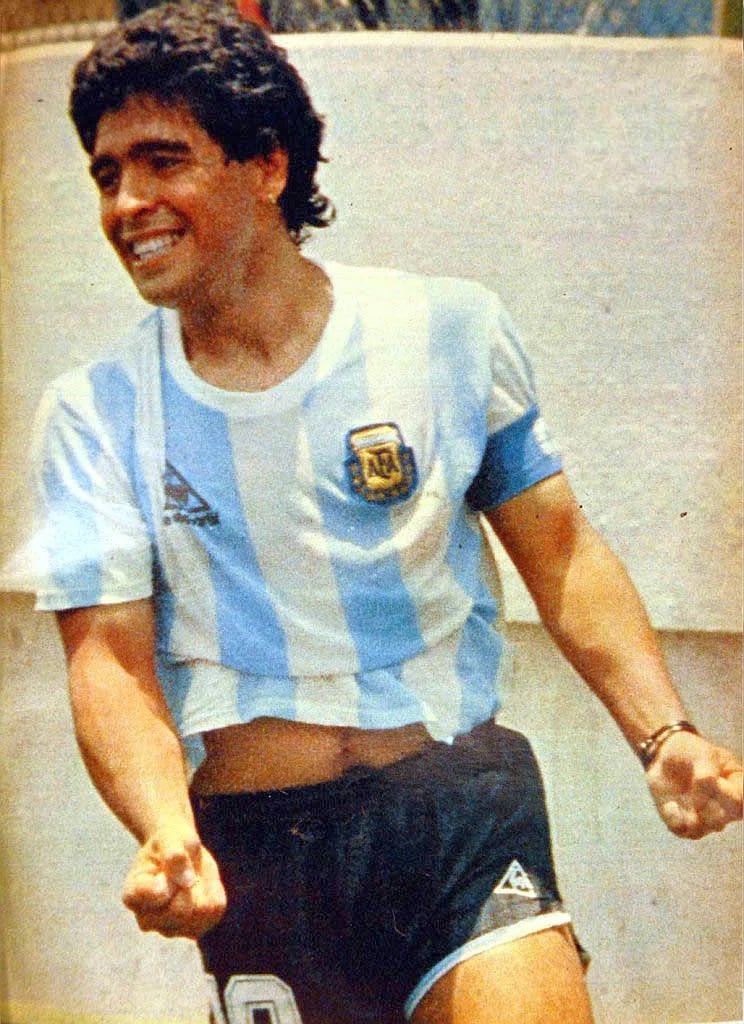Portrait of Diego Maradona (1960–2020) – memorial page