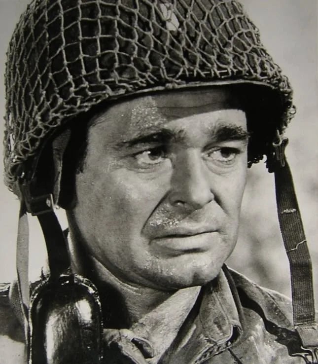 Portrait of Stuart Whitman (1928–2020) – memorial page