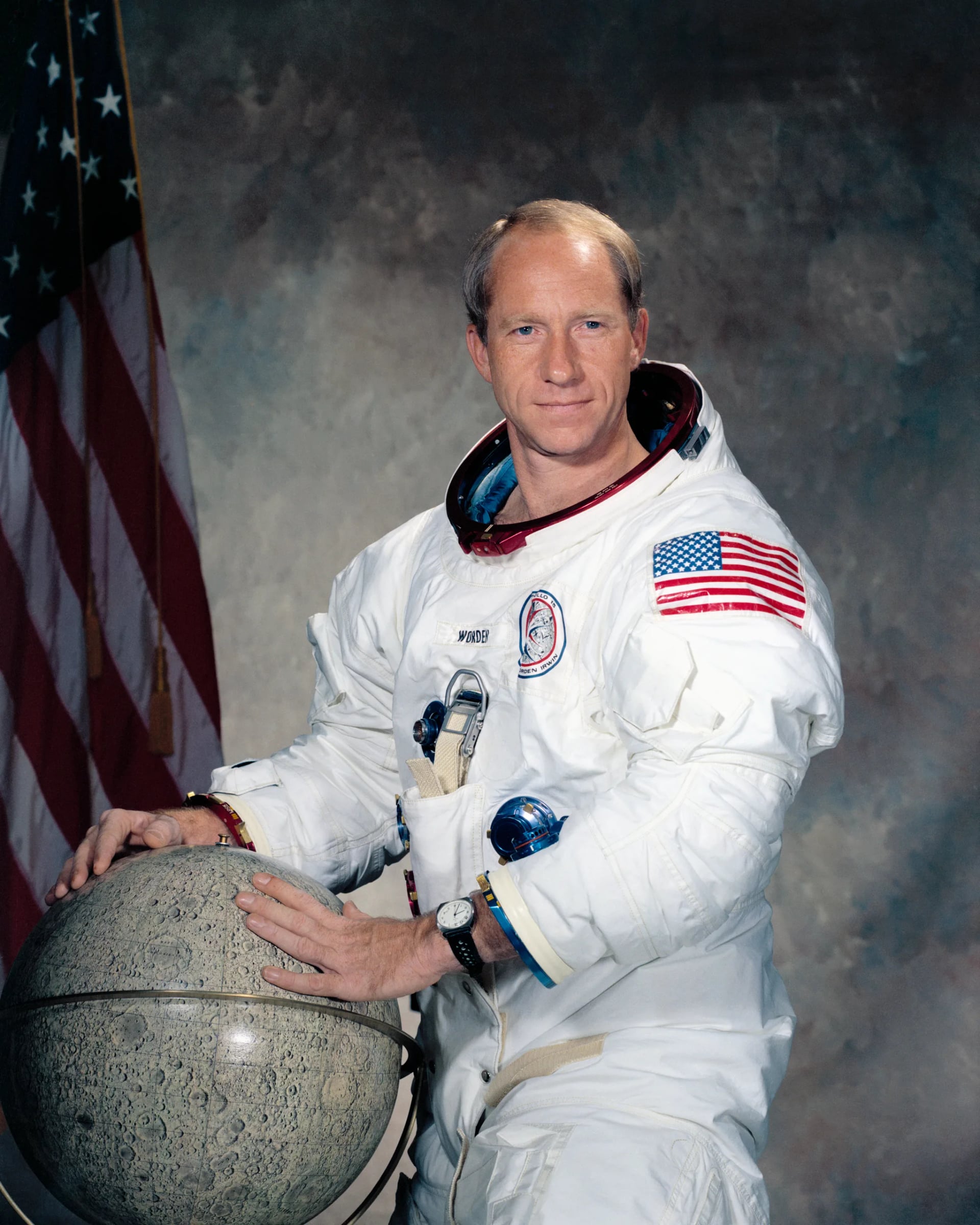 Portrait of Alfred Merrill Worden (1932–2020) – memorial page
