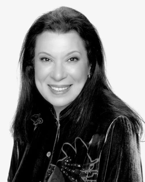 Portrait of Shelley Morrison (1936–2019) – memorial page