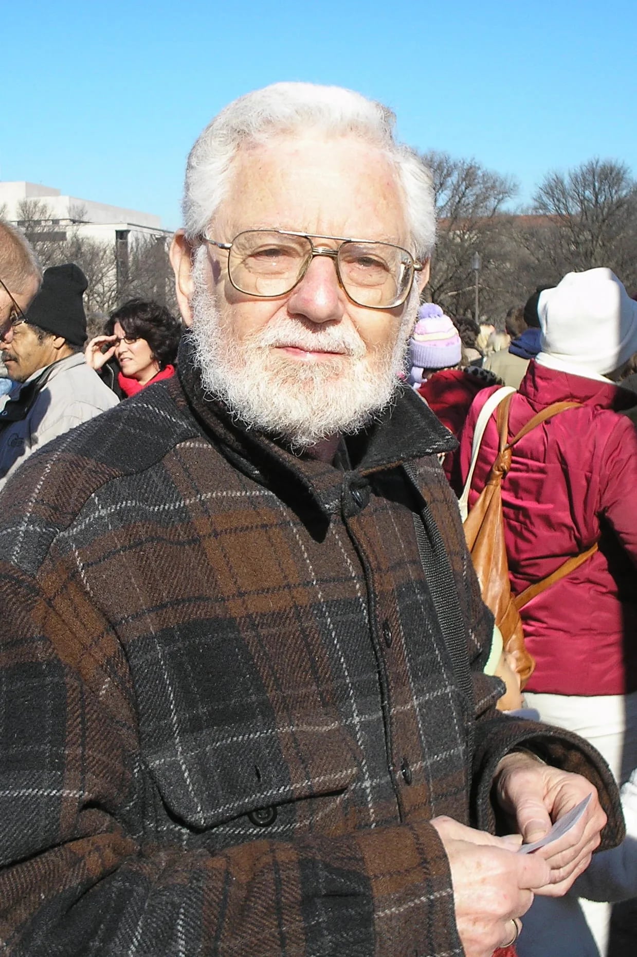 Portrait of William Blum (1933–2018) – memorial page