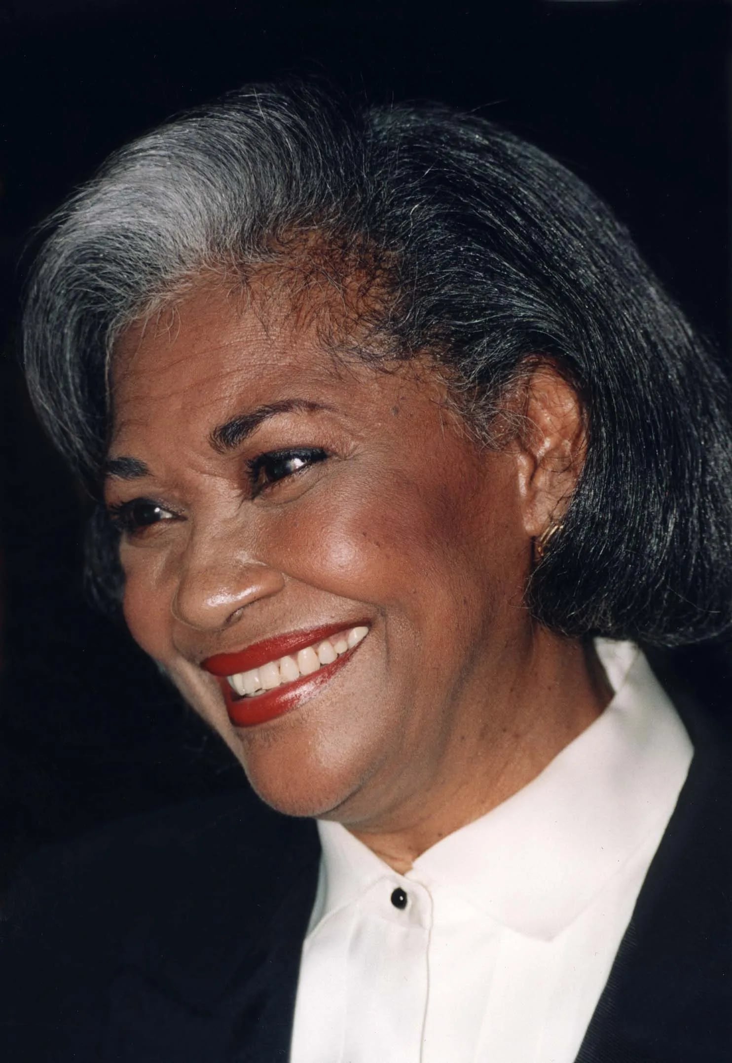 Portrait of Nancy Wilson (1937–2018) – memorial page