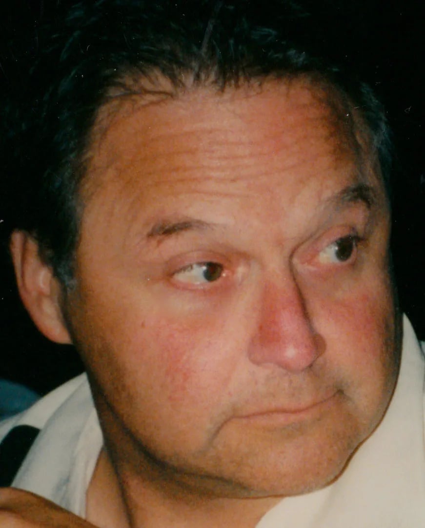 Porträt von Stephen Furst (1954–2017) – Gedenkseite