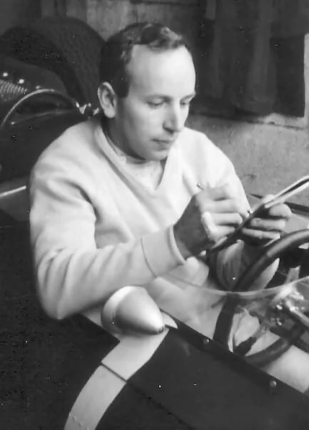 Portrait of John Surtees (1934–2017) – memorial page