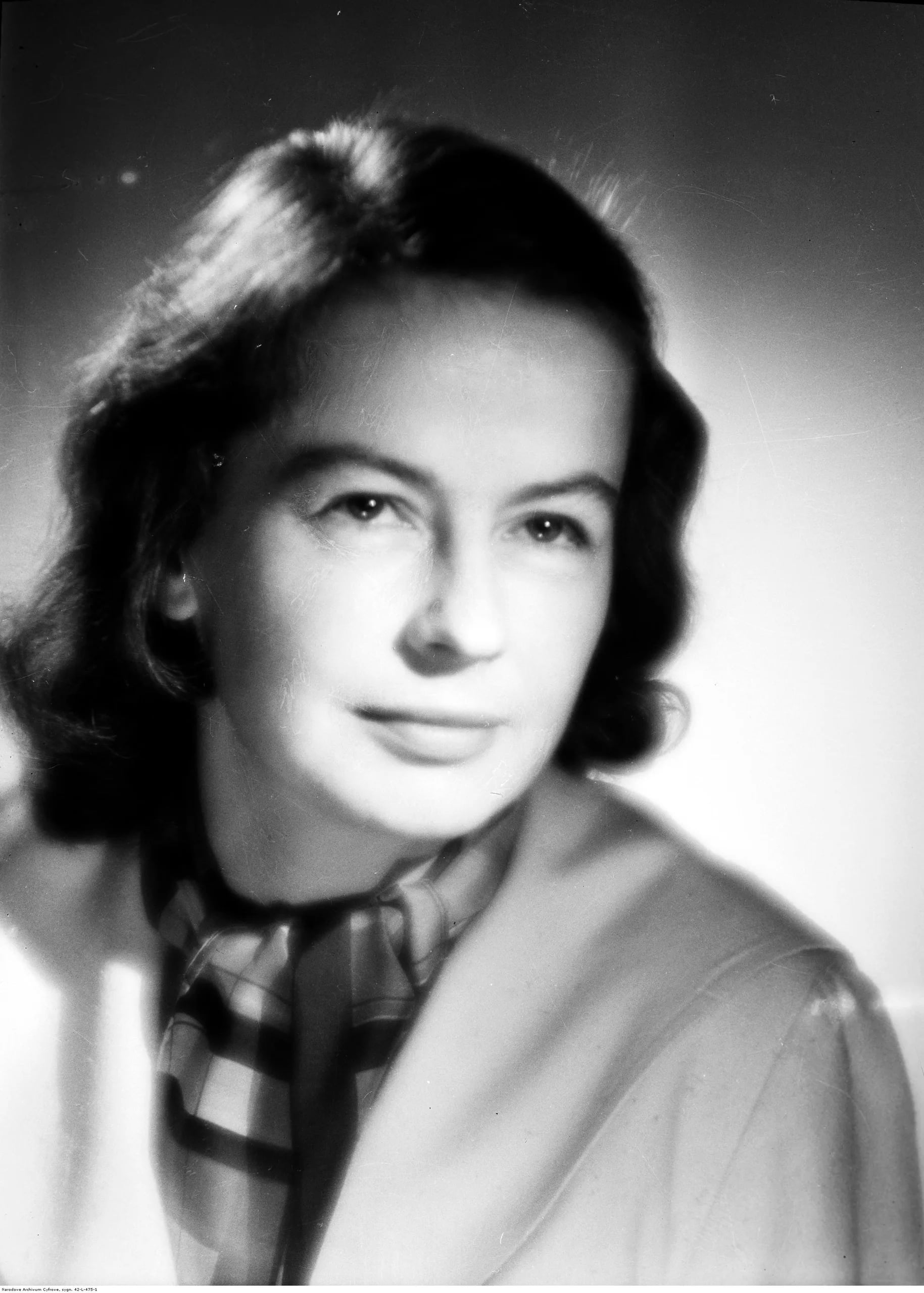 Portrait of Danuta Szaflarska (1915–2017) – memorial page