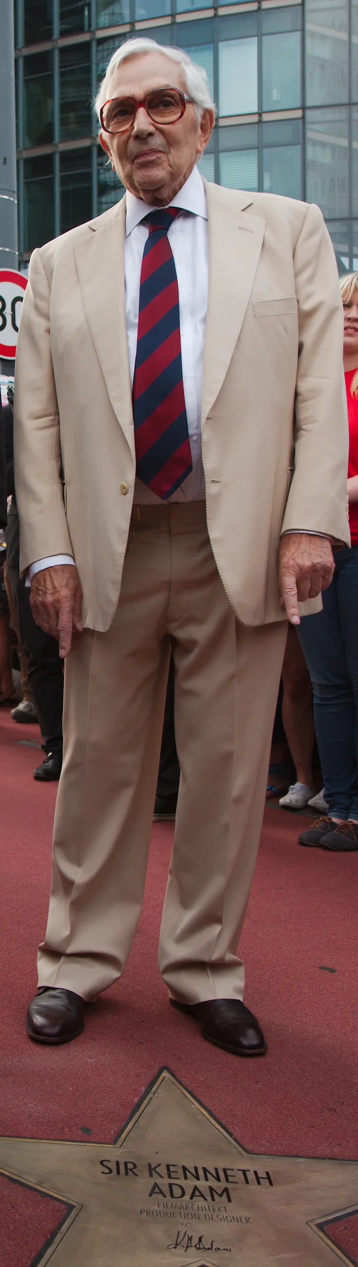 Porträt von Ken Adam (1921–2016) – Gedenkseite