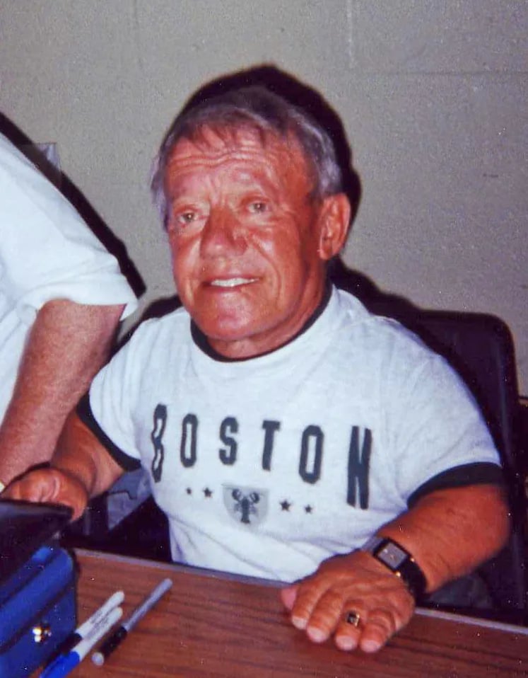 Porträt von Kenny Baker (1934–2016) – Gedenkseite