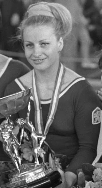 Porträt von Věra Čáslavská (1942–2016) – Gedenkseite
