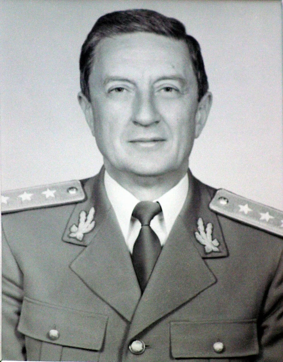 Portrait of Victor Stănculescu (1928–2016) – memorial page