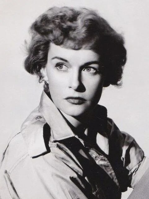 Portrait of Diana Dill (1923–2015) – memorial page