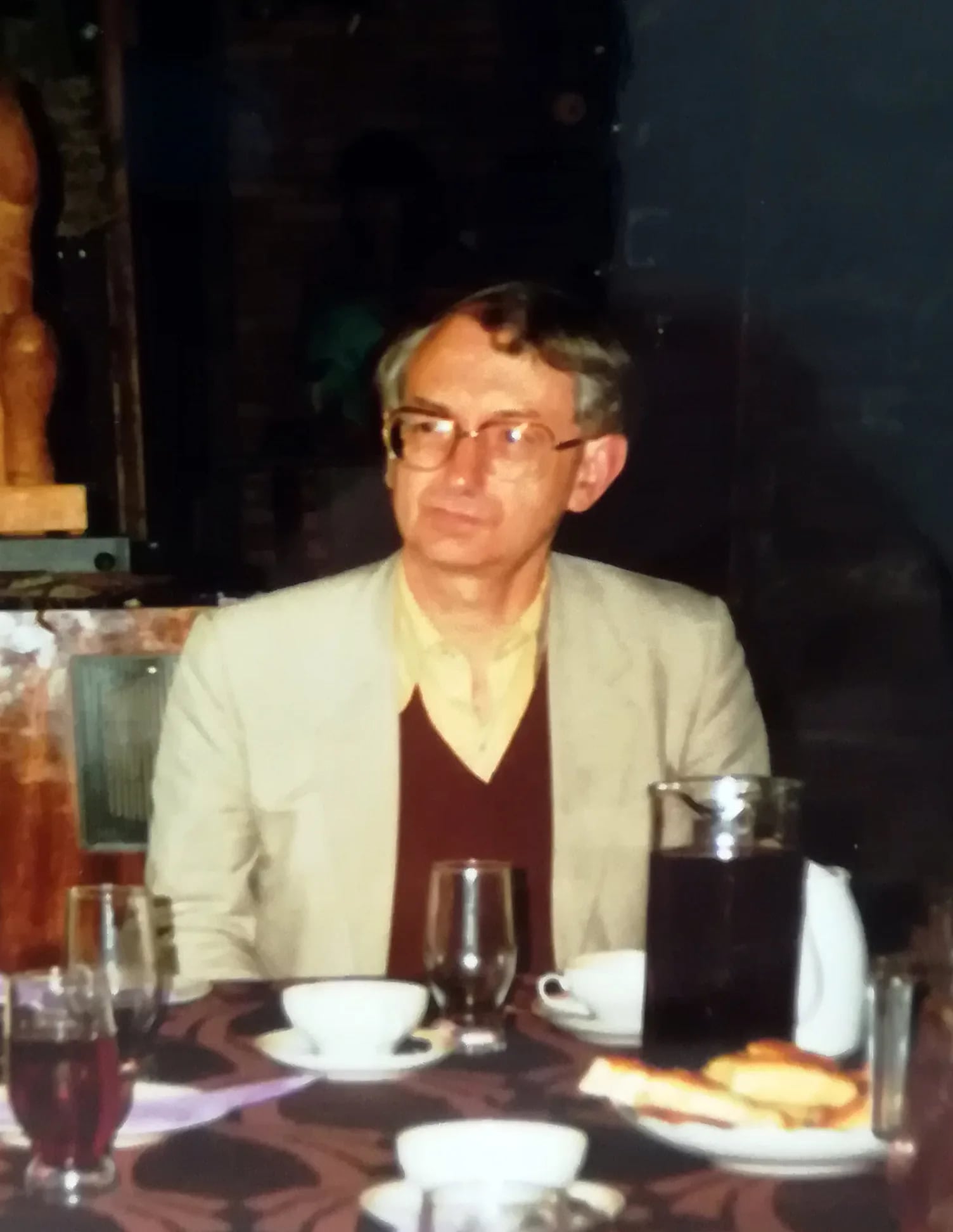 Porträt von Martin Litchfield West (1937–2015) – Gedenkseite