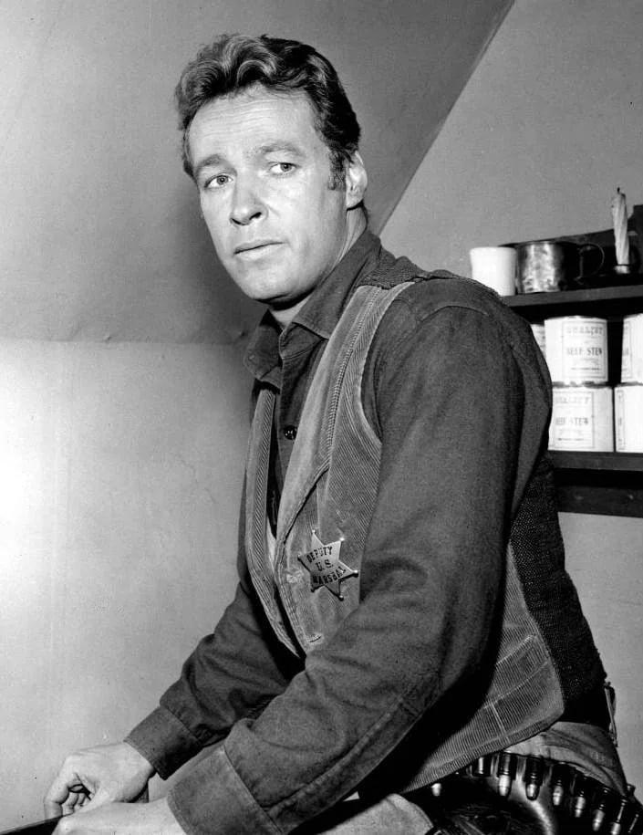 Porträt von Russell Johnson (1924–2014) – Gedenkseite
