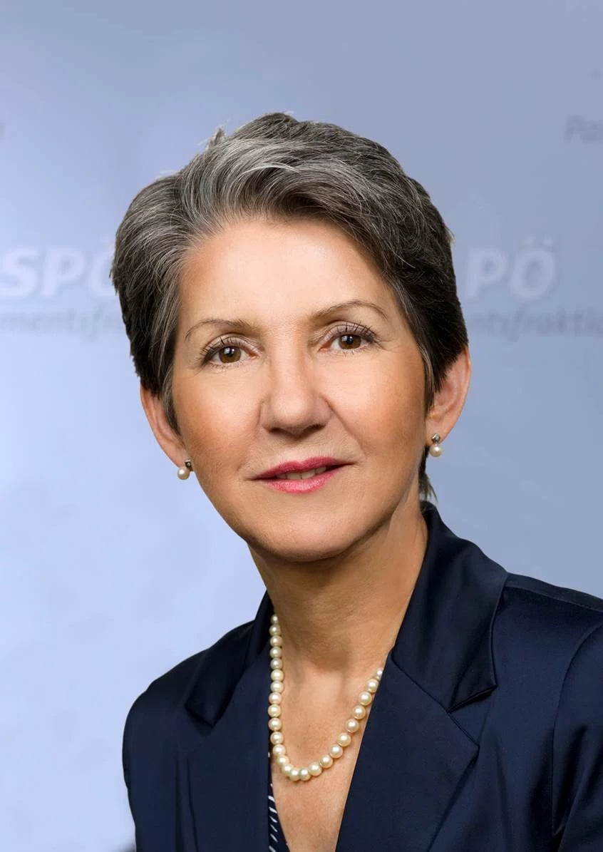 Portrait of Barbara Prammer (1954–2014) – memorial page