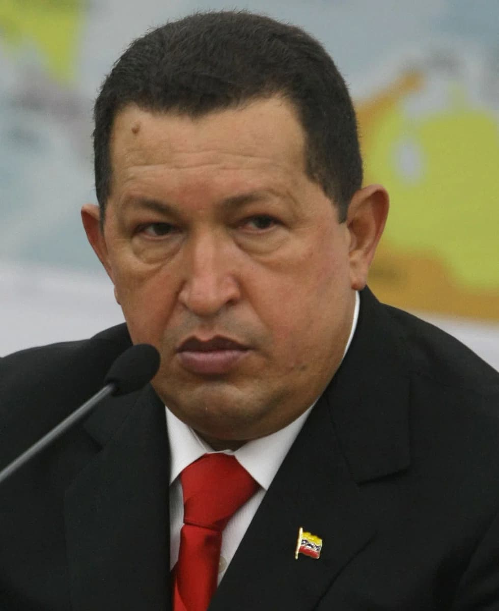 Hugo Chávez (née Hugo Rafael Chávez Frías)