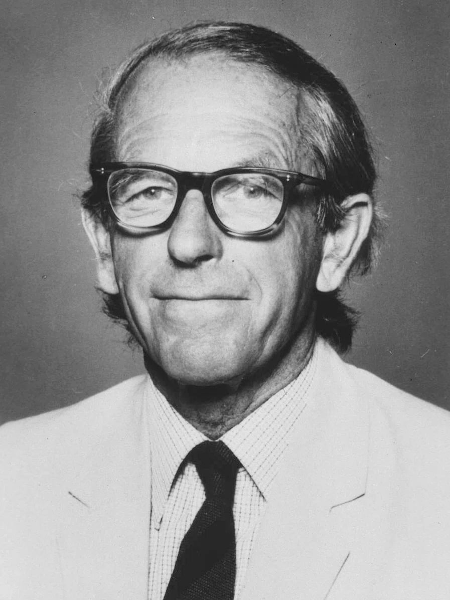 Porträt von Frederick Sanger (1918–2013) – Gedenkseite