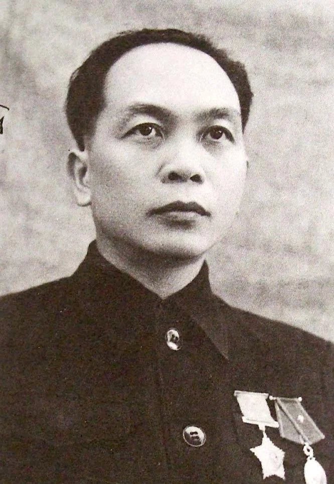 Porträt von Võ Nguyên Giáp (1911–2013) – Gedenkseite