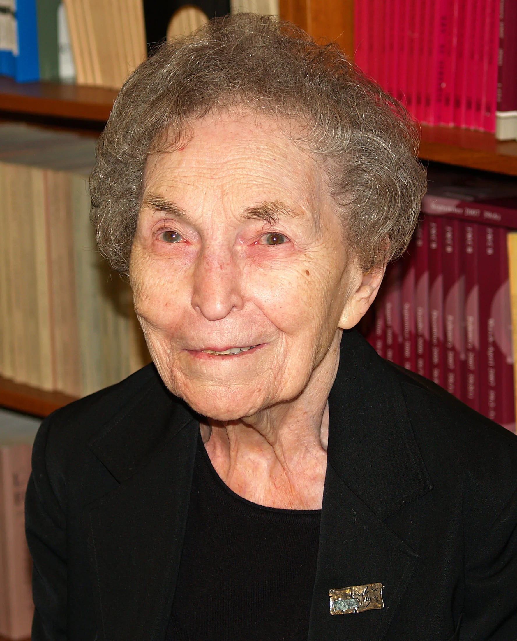 Portrait of Anna J. Schwartz (1915–2012) – memorial page
