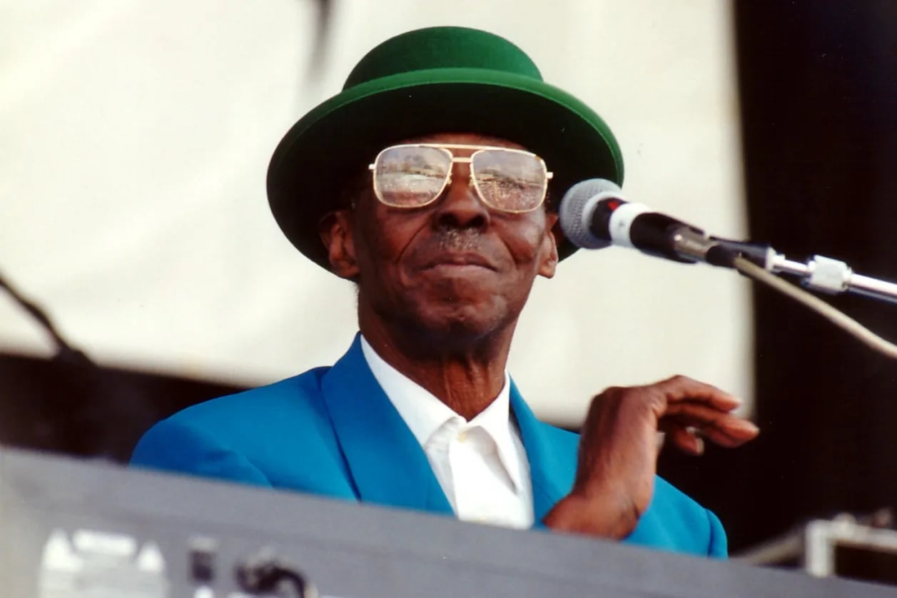 Porträt von Pinetop Perkins (1913–2011) – Gedenkseite