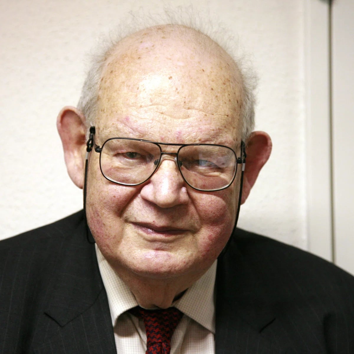 Portrait of Benoît Mandelbrot (1924–2010) – memorial page