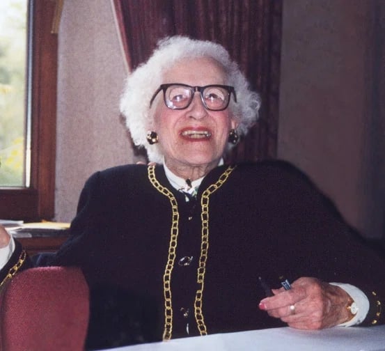 Porträt von Millvina Dean (1912–2009) – Gedenkseite