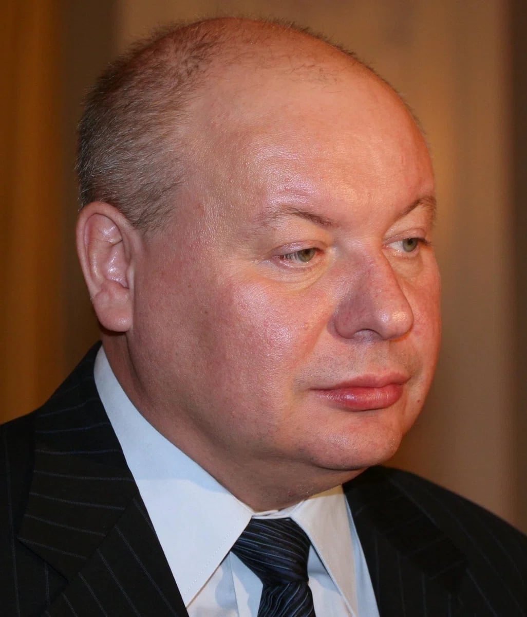 Porträt von Jegor Timurowitsch Gaidar (1956–2009) – Gedenkseite