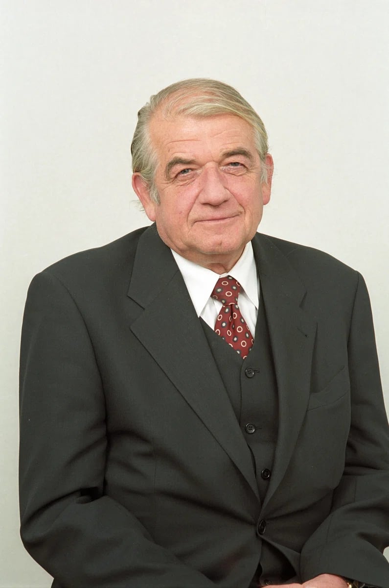 Portrait of Zbigniew Religa (1938–2009) – memorial page