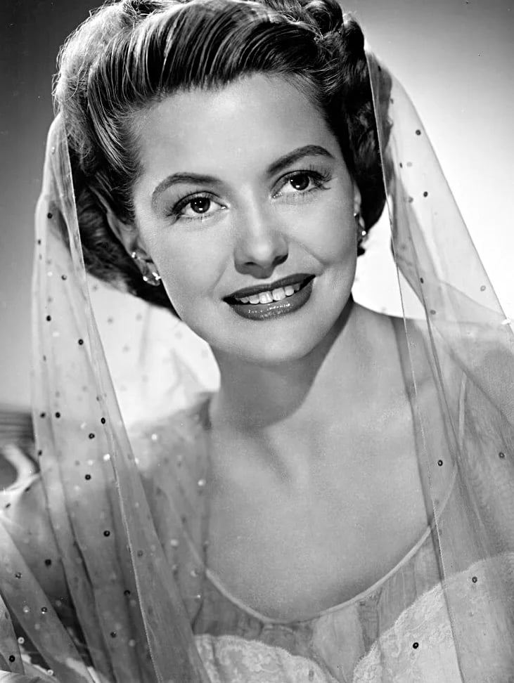 Porträt von Cyd Charisse (1921–2008) – Gedenkseite