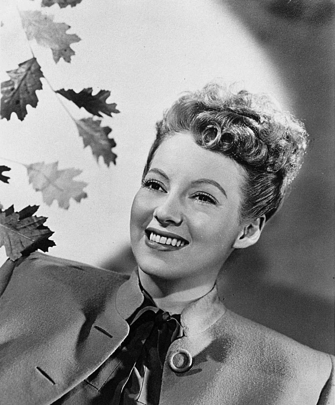 Porträt von Evelyn Keyes (1916–2008) – Gedenkseite