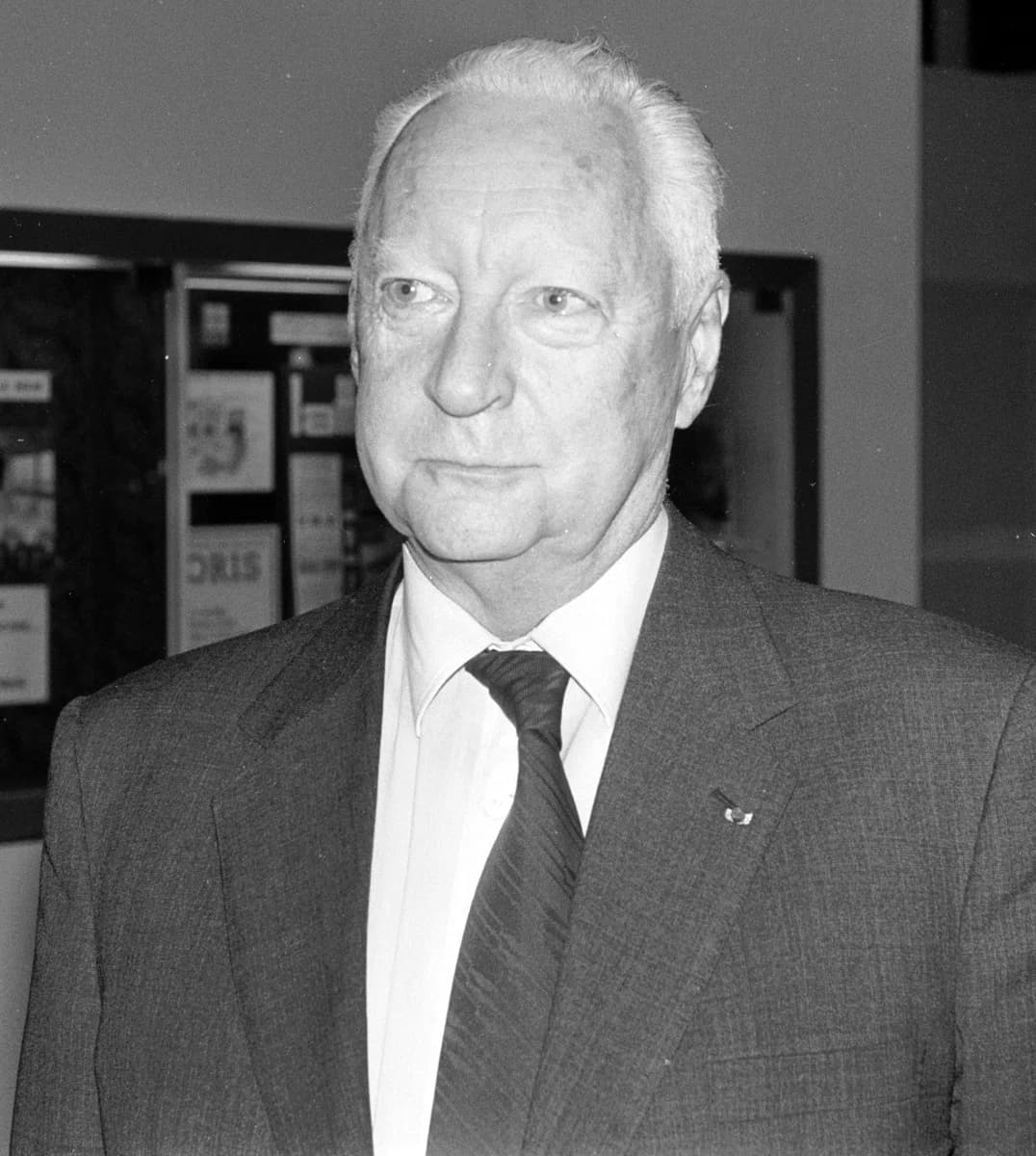 Pierre Messmer (née Pierre Auguste Joseph Messmer)