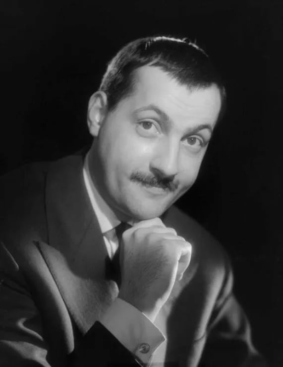 Portrait of Michel Serrault (1928–2007) – memorial page