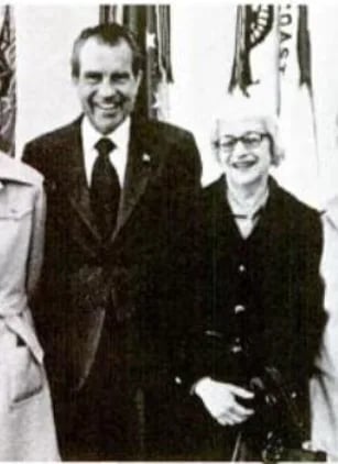 Portrait of Henriette Avram (1919–2006) – memorial page