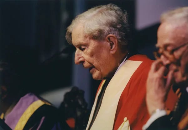 Porträt von John Kenneth Galbraith (1908–2006) – Gedenkseite