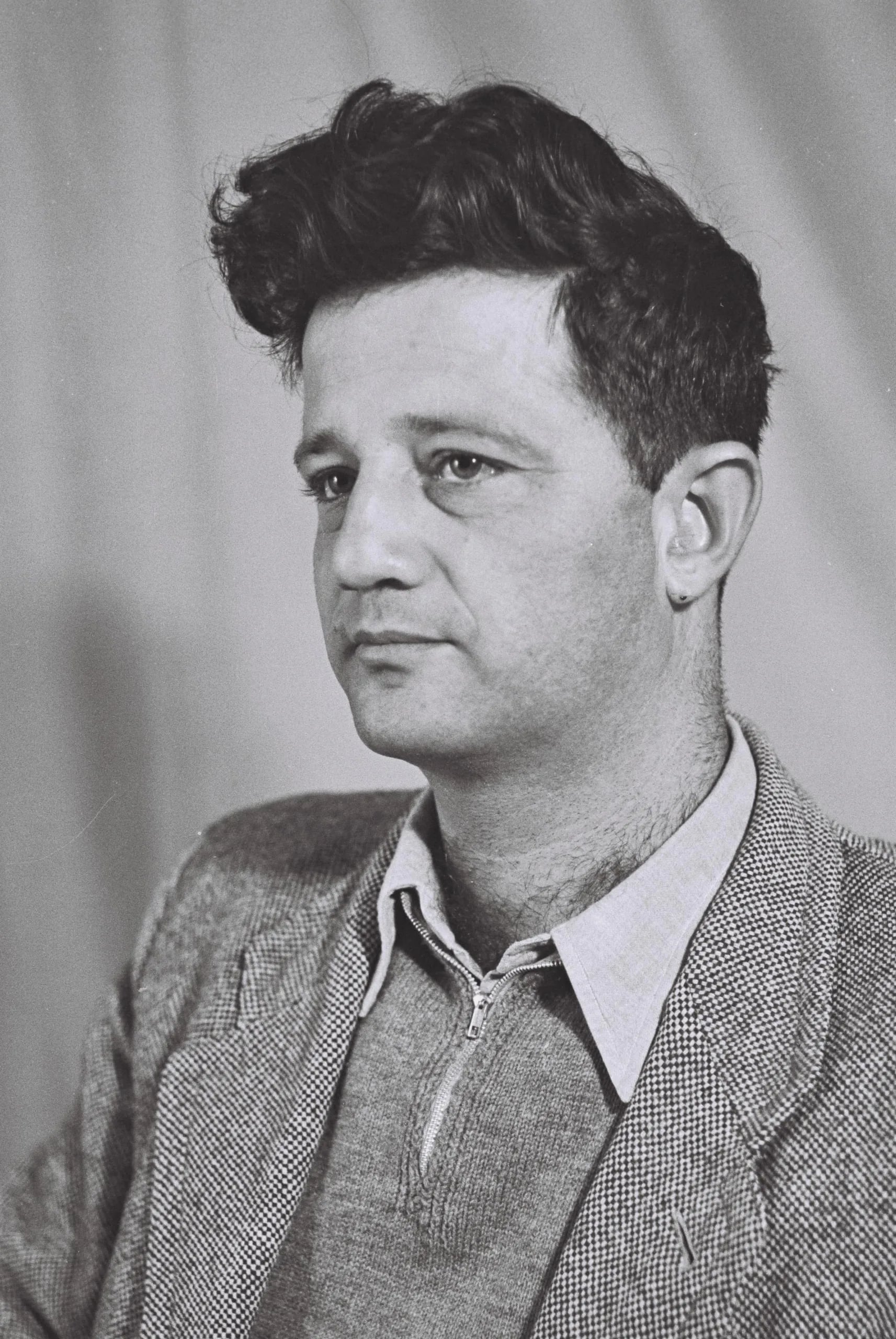 Portrait of S. Yizhar (1916–2006) – memorial page