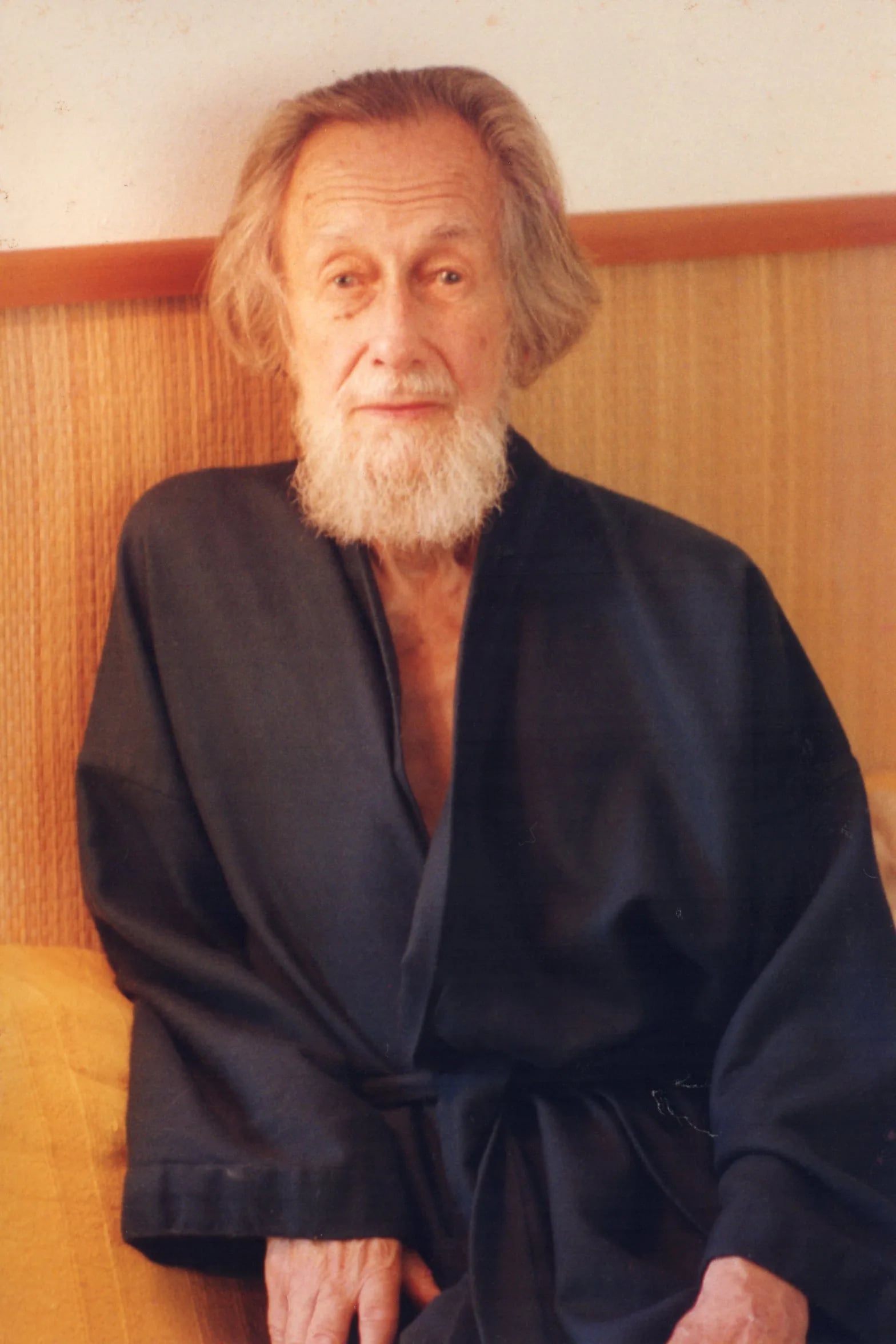 Portrait of Martin Lings (1909–2005) – memorial page
